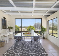 Silky Oak Cottage - cosy with country views - ACT Tourism