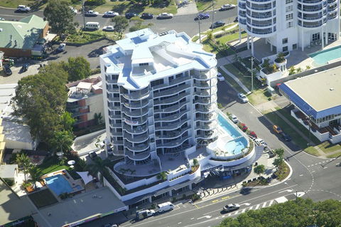 Silver Sapphire On Sixth Penthouse - ACT Tourism 1