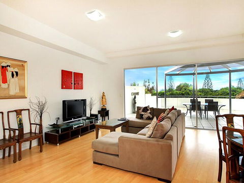 Silver Sea On Sixth Resort - ACT Tourism 3