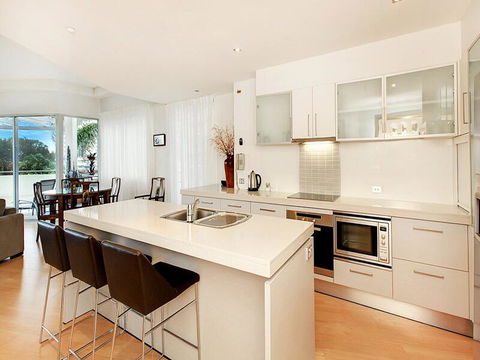 Silver Sea On Sixth Resort - ACT Tourism 1