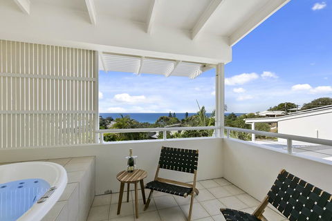 Silver, Sunrise Beach - ACT Tourism 0