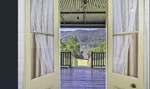 Singleton's Retreat Near Wiseman's Ferry - ACT Tourism 3