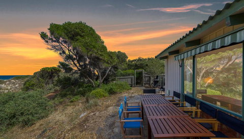 Socks 'n' Sandals - 34 Riverview Drive - ACT Tourism 0