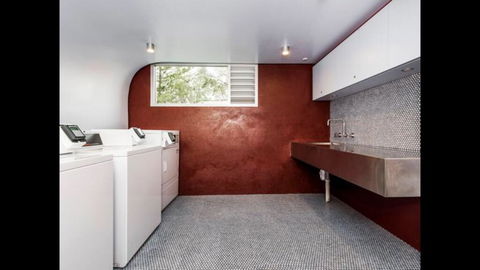 Soho Chic Apartment - ACT Tourism 1