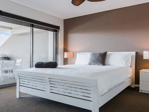 SOLARIS @ Fingal Bay - ACT Tourism 2