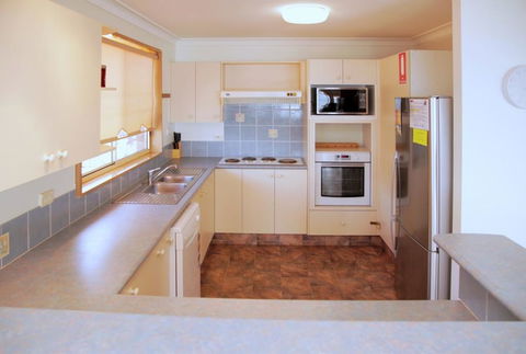 Soldiers Point Road, 50 - ACT Tourism 1