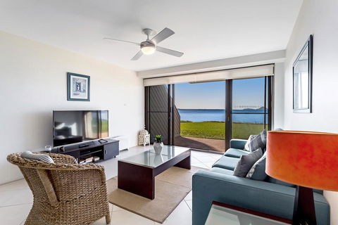 Soldiers Point Road, Harbourside, Unit 02, 07 - ACT Tourism 0