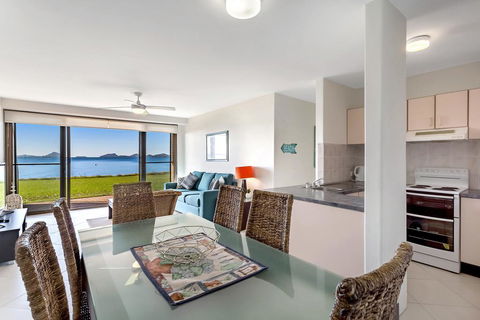 Soldiers Point Road, Harbourside, Unit 02, 07 - ACT Tourism 1