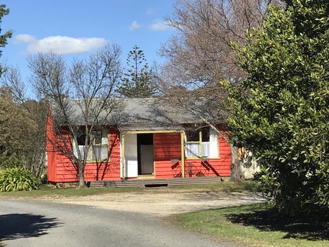 Somerset Beachside Cabin And Caravan Park - ACT Tourism 0