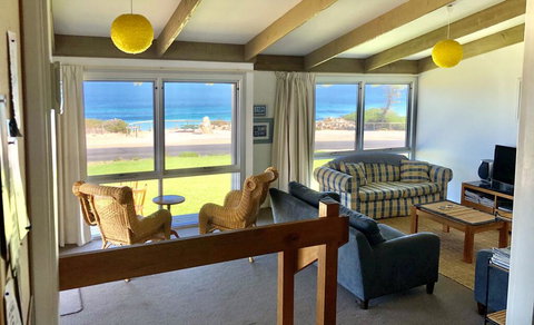 South Beach House 1 - 12 Gold Coast Drive - ACT Tourism 0