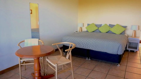 Sovereign Hill Country Lodge Rothbury - ACT Tourism 3