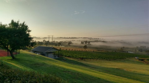 Sovereign Hill Country Lodge Rothbury - ACT Tourism 0