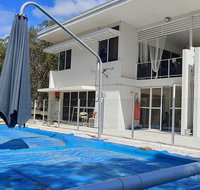 Spacious 2 bedroom unit private bath kitchen RV parking on 5 acres 10 min to Fraser Island barge - ACT Tourism