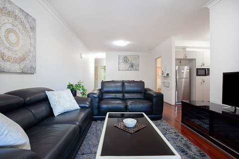 Spacious Family Apartment Close To Olympic Park - ACT Tourism 1