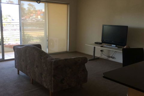 Spectacular River Views In Fabulous Footscray. - ACT Tourism 2