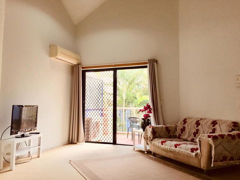 Spring Hill Gardens Apartments - ACT Tourism 1