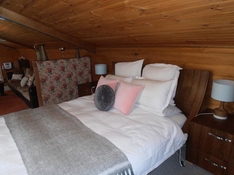 Springmead Rustic Cabin - ACT Tourism 0