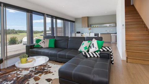 ST ANDREWS BEACH APARTMENT 4.01 - ACT Tourism 0
