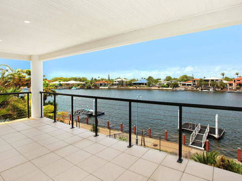 St Lucia 11 - 4 BDRM Canal Home With Pool - ACT Tourism 3
