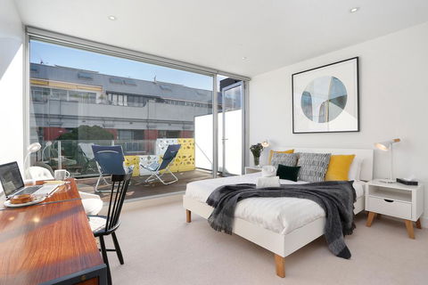 StayCentral On Oxford Penthouse - ACT Tourism 0