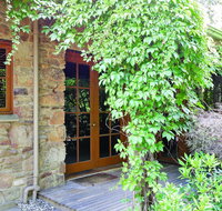 Stonehenge Retreat - ACT Tourism