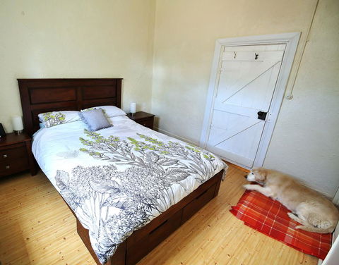 Stonewall Cottage - ACT Tourism 1
