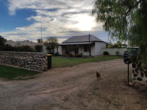 Stonewall Cottage - ACT Tourism 0