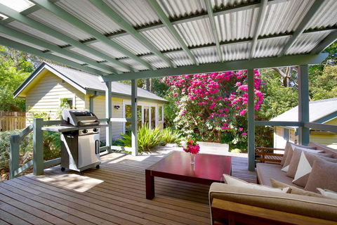 Stonewall Cottage And Studio - ACT Tourism 0