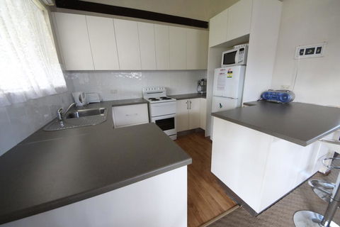 Stouty's At Hat Head - ACT Tourism 2