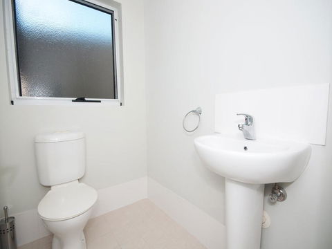 Stunning Holiday Townhouse - ACT Tourism 2