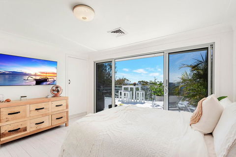 Stunning Oceanview Retreat Between Beach And Bush - ACT Tourism 1