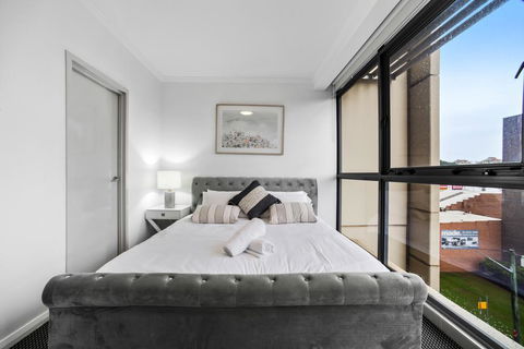 Stylish And Spacious Apt With Double Living Room - ACT Tourism 3