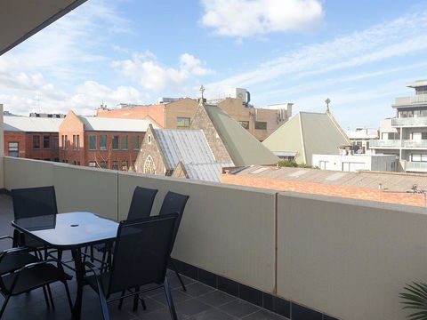 Stylish Modern 3BD Retreat At An Amazing Location - ACT Tourism 2