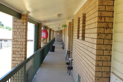 Sun Plaza Motel - Mackay - ACT Tourism 3