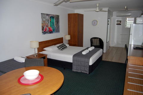 Sunseeker Motel - ACT Tourism 2