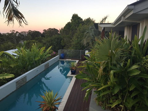 Sunshine Coast Tropical Getaway - ACT Tourism 1