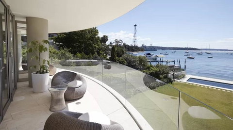 Superb 3 Bedroom, 2 Bathroom First Level Waterfront - ACT Tourism 3