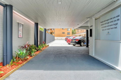 Surf Beach Motel Port - ACT Tourism 1