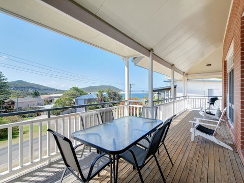 Surf Break - Fingal Bay - ACT Tourism 1