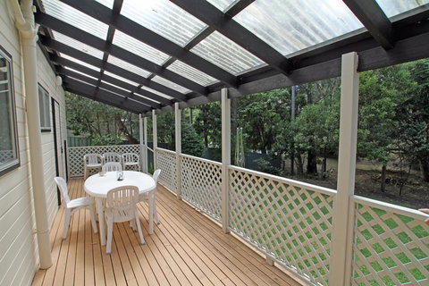 Surfer's Rest In Berrara - ACT Tourism 1