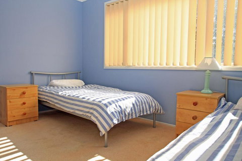 Surfer's Rest In Berrara - ACT Tourism 2