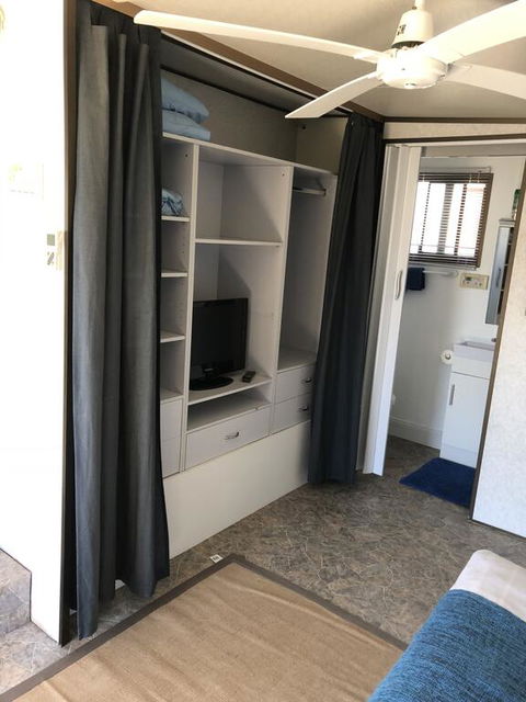 Surfrider Caravan Park - ACT Tourism 1