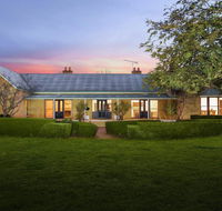 Sutton Downs - renovated country home on 100 acres - ACT Tourism