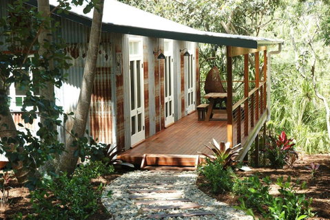 Sweet Love - Byron Bay Hinterland - ACT Tourism 0
