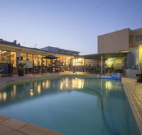 Sydney Beachouse YHA