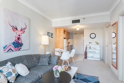 Sydney Harbour Casa - ACT Tourism 0