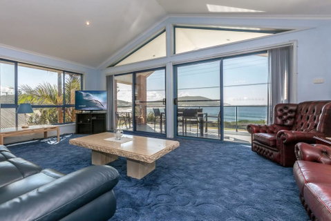 Tah Villa, 1/68 Marine Drive - ACT Tourism 0