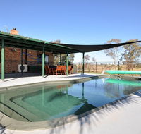 Talga Escape Rothbury with pool and views - ACT Tourism