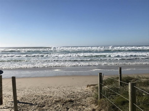 Tallow Beach Motel - ACT Tourism 0
