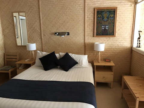 Tallow Beach Motel - ACT Tourism 1